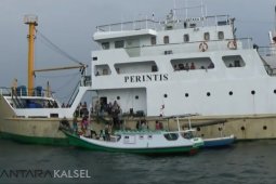 DPRD Kotabaru pertanyakan keterlambatan operasional kapal feri