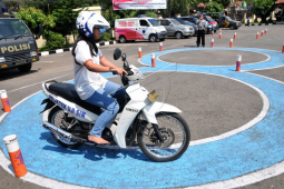 Gagal praktik pembuatan SIM C bisa diulang di hari yang sama