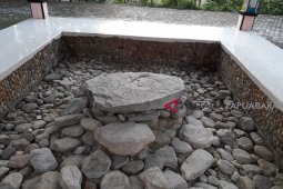 Teluk Wondama tata situs religi bukit Aitumeiri