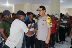 Kapolda "mangente" kamtibmas dan makan bersama buruh