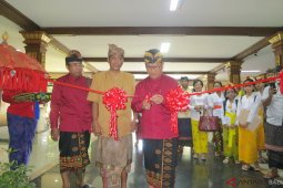 Pejabat Pemprov Bali Beradu Lomba "Sambrama Wacana"