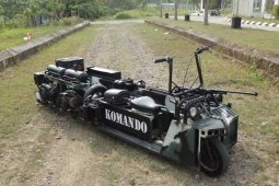 "Komando" skuter sangar bermesin kembar