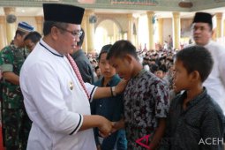 1.800 yatim di Aceh Barat terima santunan Rp270 juta