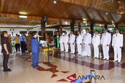 Bupati Batanghari lantik delapan kepala desa
