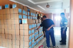 Kepolisian - Bawaslu - KPU Paluta saksikan penerimaan 477.573 surat suara