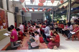 Tahun Baru imlek, Vihara Borubudur pasang pelita