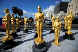Brian May bantah menolak tampil di penghargaan piala Oscar