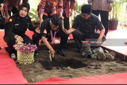 Pakde Karwo Resmikan Perubahan Sebagian Nama Jalan di Surabaya