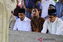 Sandiaga Uno ziarahi makam Raja Islam pertama di Indonesia