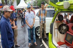 65 vehicles contest in modification