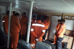 Tongkang dan ABK hilang di laut Banda