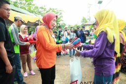 HPS dirangkai penanaman pohon dan penukaran tumbler