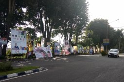 Sejumlah caleg pilih jalur bandara untuk pasang APK