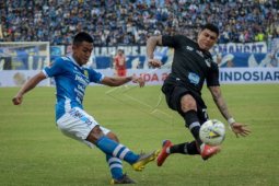 Persib ditundukkan PS Tira-Persikabo dalam laga pembuka Piala Presiden