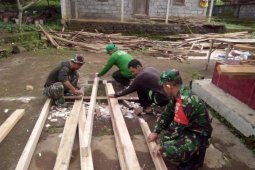 Satgas TMMD Bangli tinggal di rumah penduduk