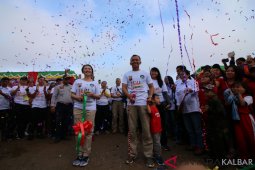 Bupati Landak buka kegiatan millenial road safety festival