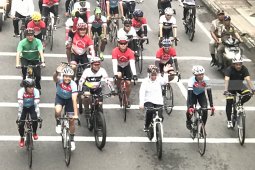 50 Pesepeda Jelajahi Trans Jawa dari Surabaya ke Jakarta