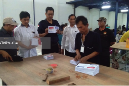 Jelang Pemilu, KPU-Bawaslu Surabaya sidak gudang surat suara