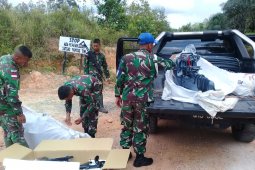 Satgas Pamtas gagalkan penyelundupan mesin "speed boat" asal Malaysia