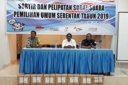 KPU Teluk Wondama mulai sortir surat suara