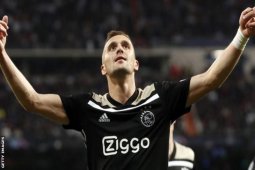 Ajax gusur Madrid lewat kemenangan telak 4-1