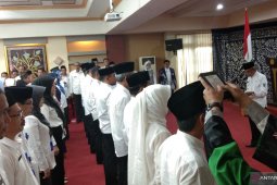 Bupati minta pejabat lebih semangat