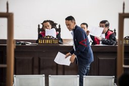 Pledoi Fahmi Darmawansyah