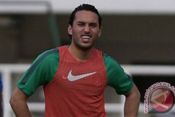 Pelatih Tmnas Indra Sjafri mengaku belum kenal Ezra Walian