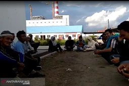 Petani datangi PLTU Teluk Sepang tagih ganti rugi