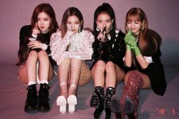 Video klip Blackpink  "DDu-Du DDu-Du"  lewati  700 juta view