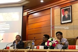 Bambang DH ingatkan anak muda adaptasi perkembangan teknologi