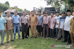Dewan Pembina Pujakesuma serahkan bantuan 25 domba kepada masyarakat Labura