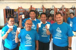 KAI Sumut beri kopi gratis kepada penumpang