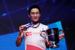 Tunggal putra Momota cetak sejarah juara All England