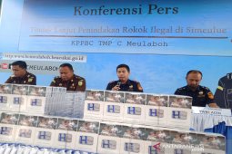 Bea Cukai amankan distributor dan 52.800 batang rokok ilegal di Simeulue