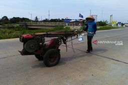 Bupati Mawardi berjanji salurkan traktor untuk petani