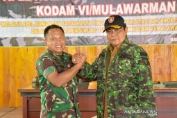 Gubernur Kalsel dianugerahi Sahabat Mulawarman