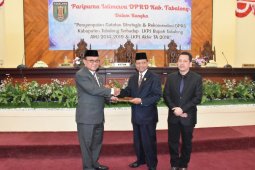 Dewan Tabalong sampaikan rekomendasi LKPj 2018