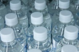 Ahli gizi: air mineral lebih baik dari pada air oksigen dan alkali