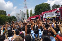 Prabowo sebut akan turunkan tarif listrik dan sembako