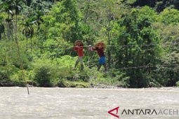 Upaya percepatan bangun Jembatan Gantung