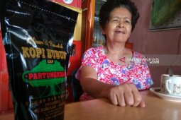 Presiden sambangi kedai kopi "Partungkoan", pemilik menamai kedainya "Kedai Jokowi"