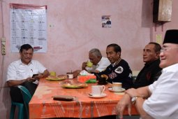 Ibu-ibu di Toba Samosir doakan Jokowi lanjut dua periode