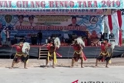 Tarian Daerah Warnai Hari Jadi Kabupaten Penajam
