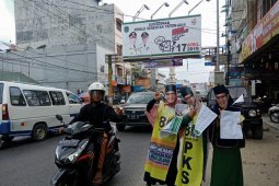 "Prabowo-Sandi" jalan-jalan di Labura