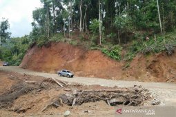 Jalan Jantho-Lamno sudah bisa dilewati