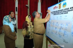 Wali Kota evaluasi kota layak anak