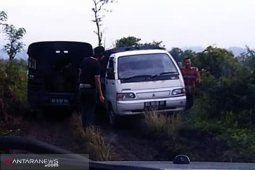 Warga Sindang Dataran kesulitan melintasi jalan alternatif pascalongsor