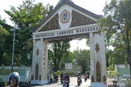 Penyusun kamus bahasa daerah Banjar tiada