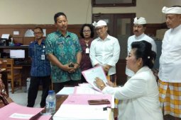Bupati Karangasem Mas Sumatri lakukan sidak gedung Civic Center